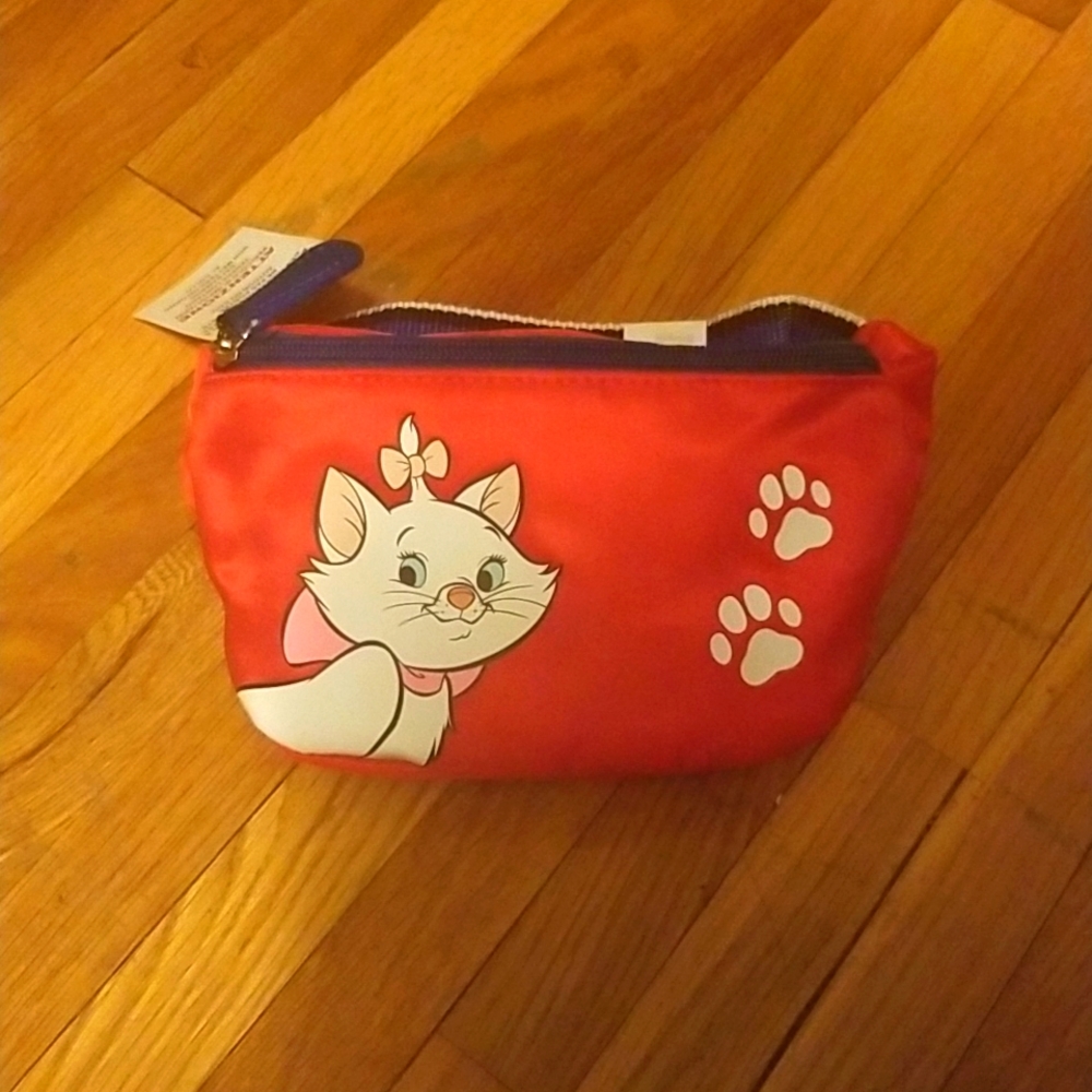 Loungefly  waistbag